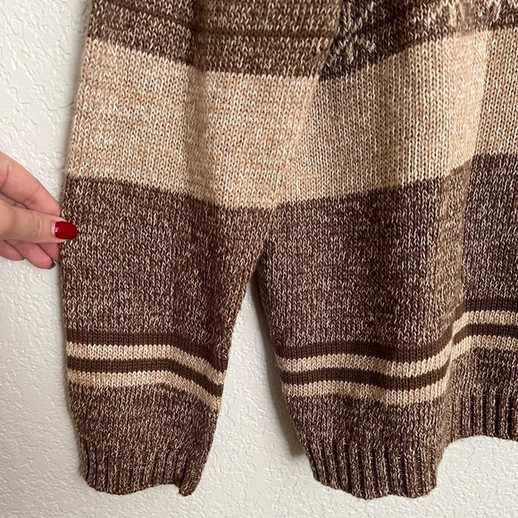 Vintage Villager Sport by Liz Claiborne Colorblock Sweater - Picture 7 of 8